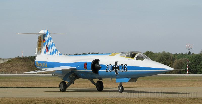 Bavaria F-104G JBG 32 Revell 1-48.jpg